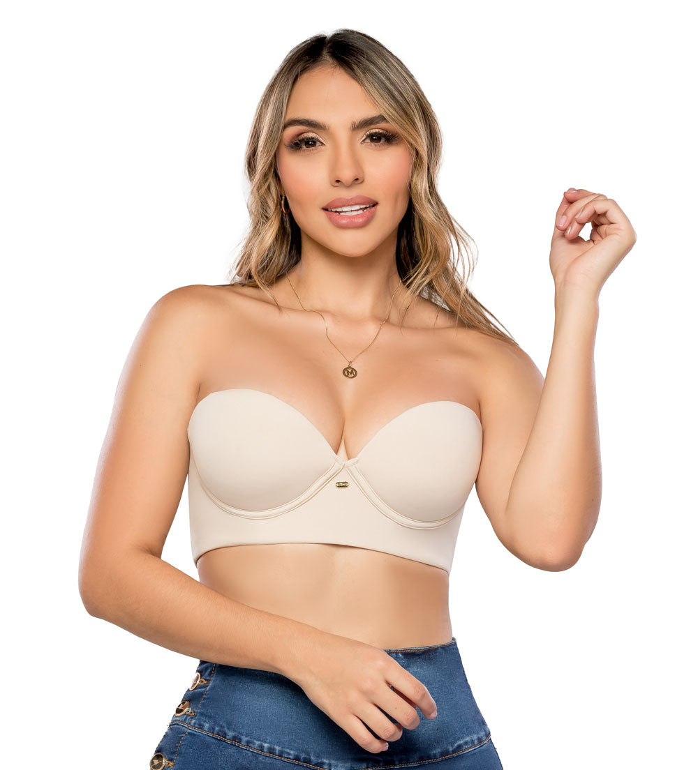 - Brasier SMI03006 strapless negro con copas completas
- Vista posterior con broche de varios niveles
- Brasier beige liso con control de espalda y banda elástica
