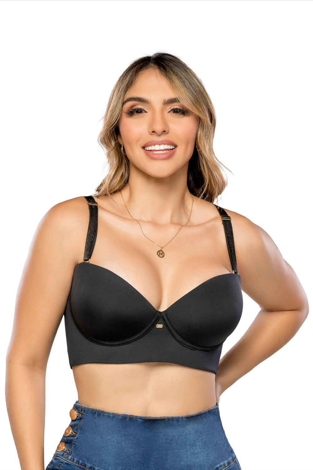 - Brasier SMI03006 strapless negro con copas completas
- Vista posterior con broche de varios niveles
- Brasier beige liso con control de espalda y banda elástica
